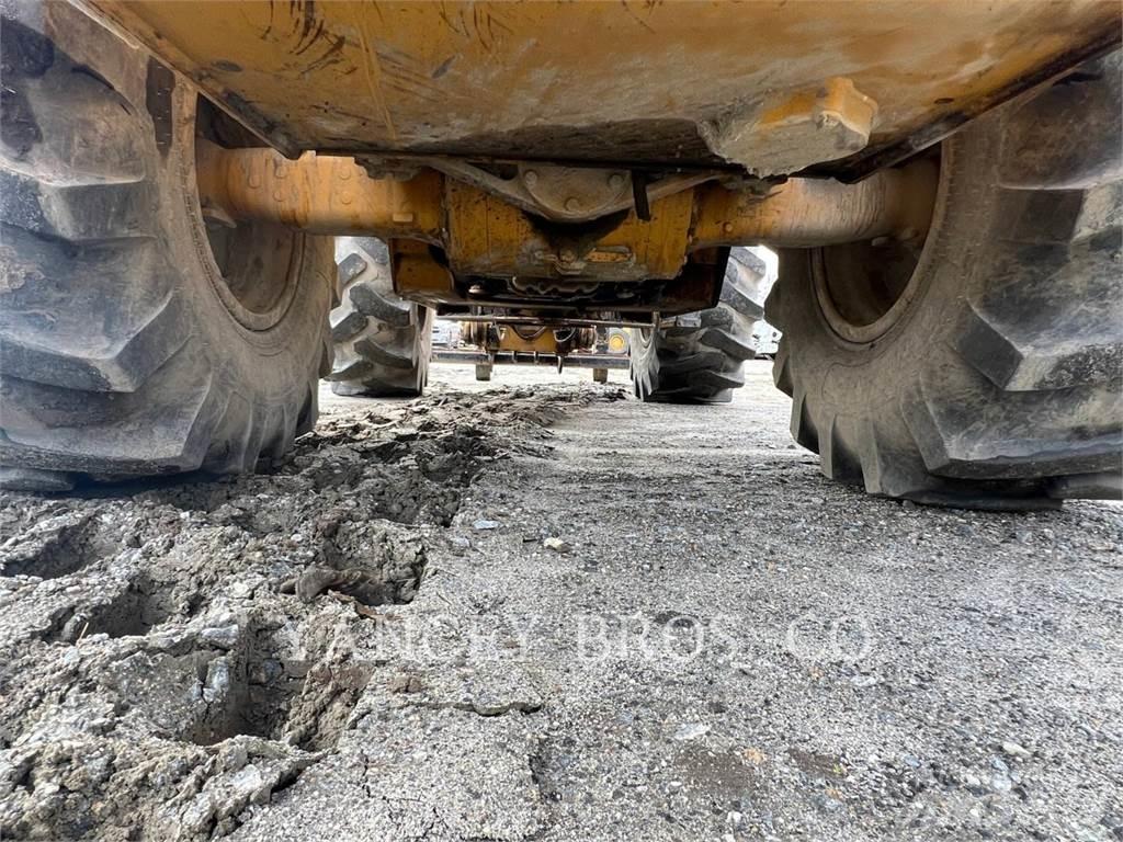 CAT 930M Carregadeiras de rodas