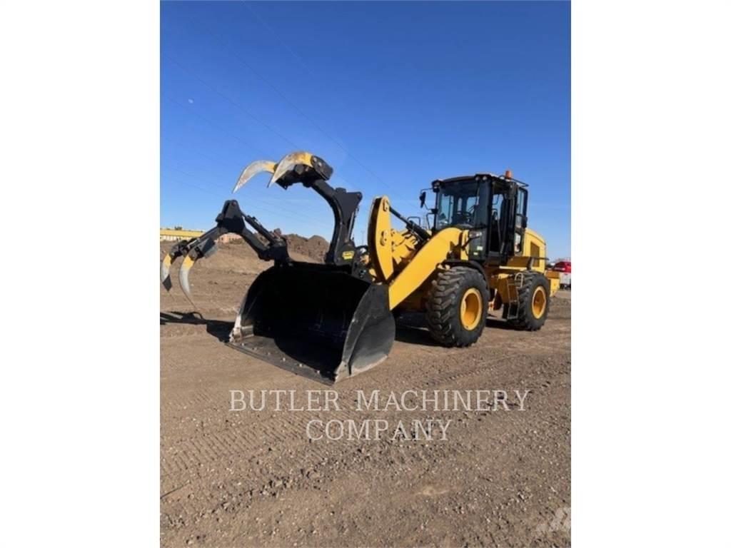 CAT 930M Carregadeiras de rodas