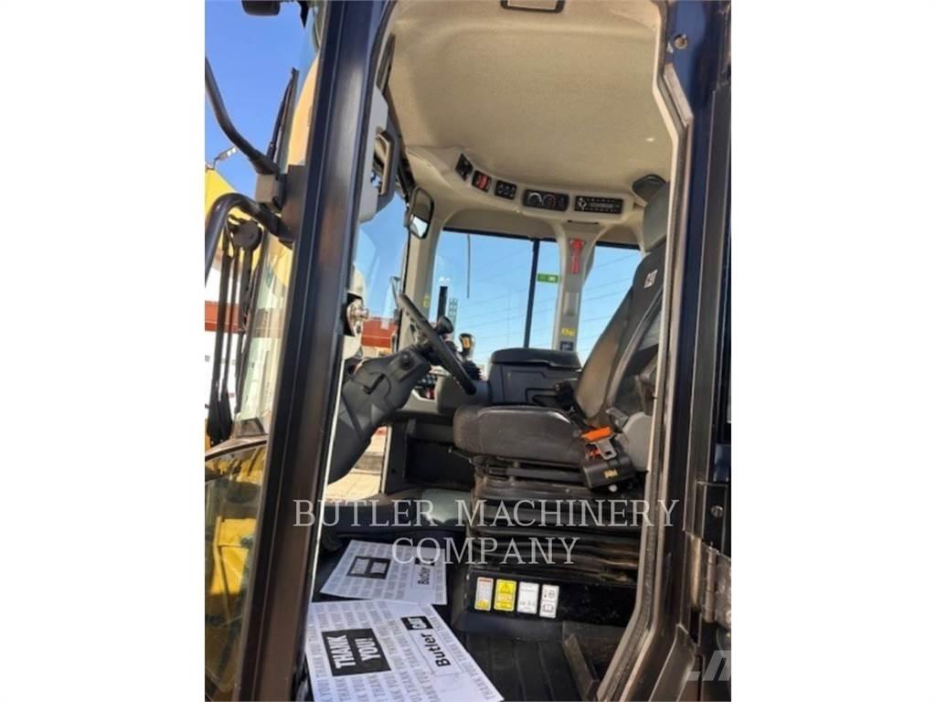 CAT 930M Carregadeiras de rodas