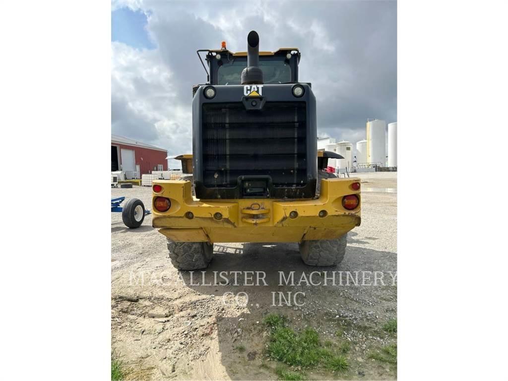 CAT 930M Carregadeiras de rodas
