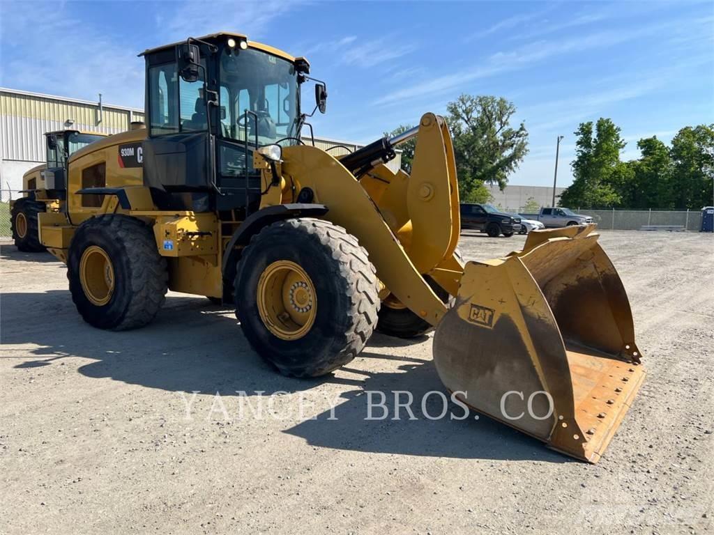 CAT 930M Carregadeiras de rodas