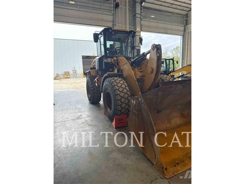 CAT 930M Carregadeiras de rodas