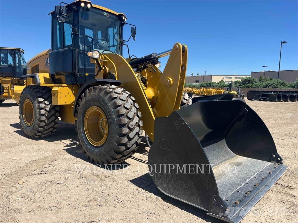CAT 930M Carregadeiras de rodas