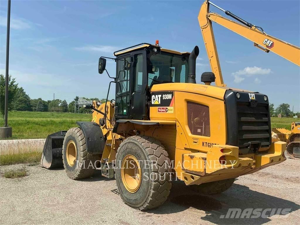 CAT 930M Carregadeiras de rodas