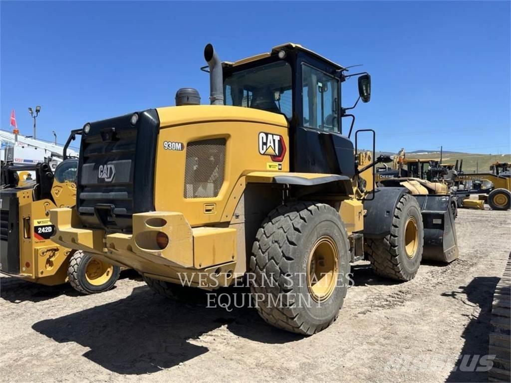 CAT 930M Carregadeiras de rodas