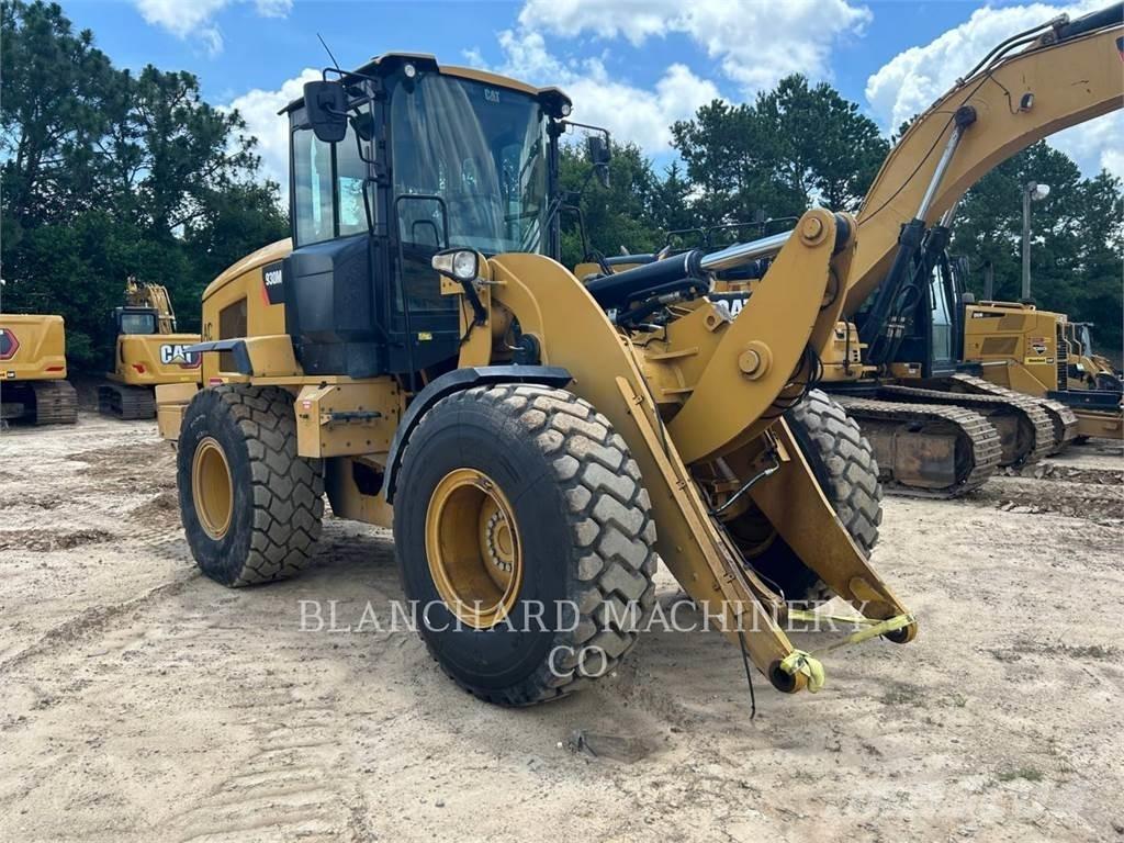 CAT 930M Carregadeiras de rodas