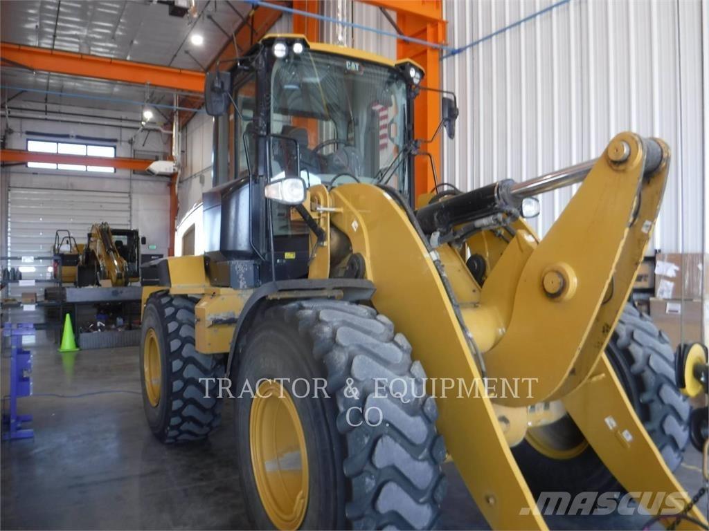 CAT 930M Carregadeiras de rodas