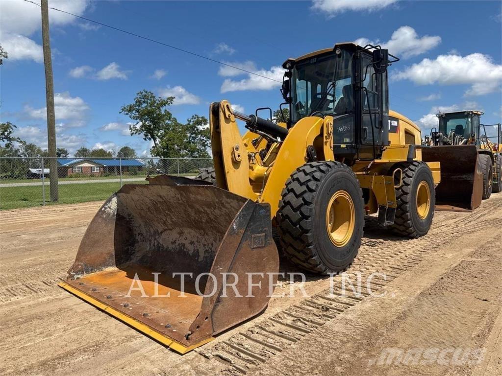 CAT 930M Carregadeiras de rodas