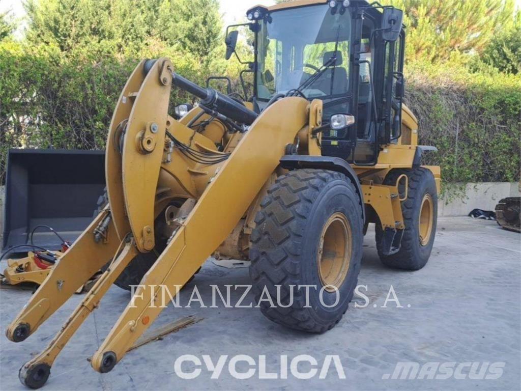 CAT 930M Carregadeiras de rodas
