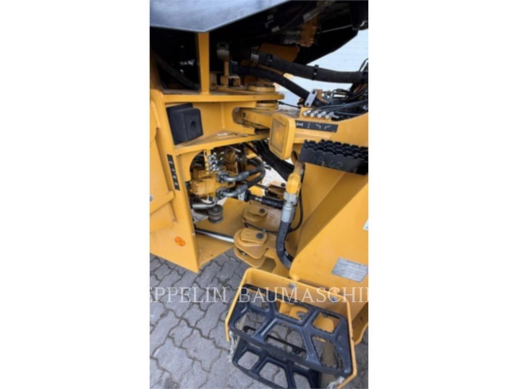 CAT 930M Carregadeiras de rodas