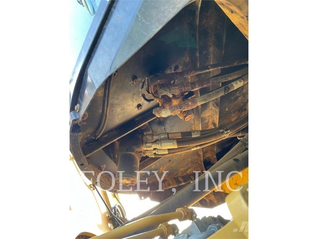 CAT 930M Carregadeiras de rodas