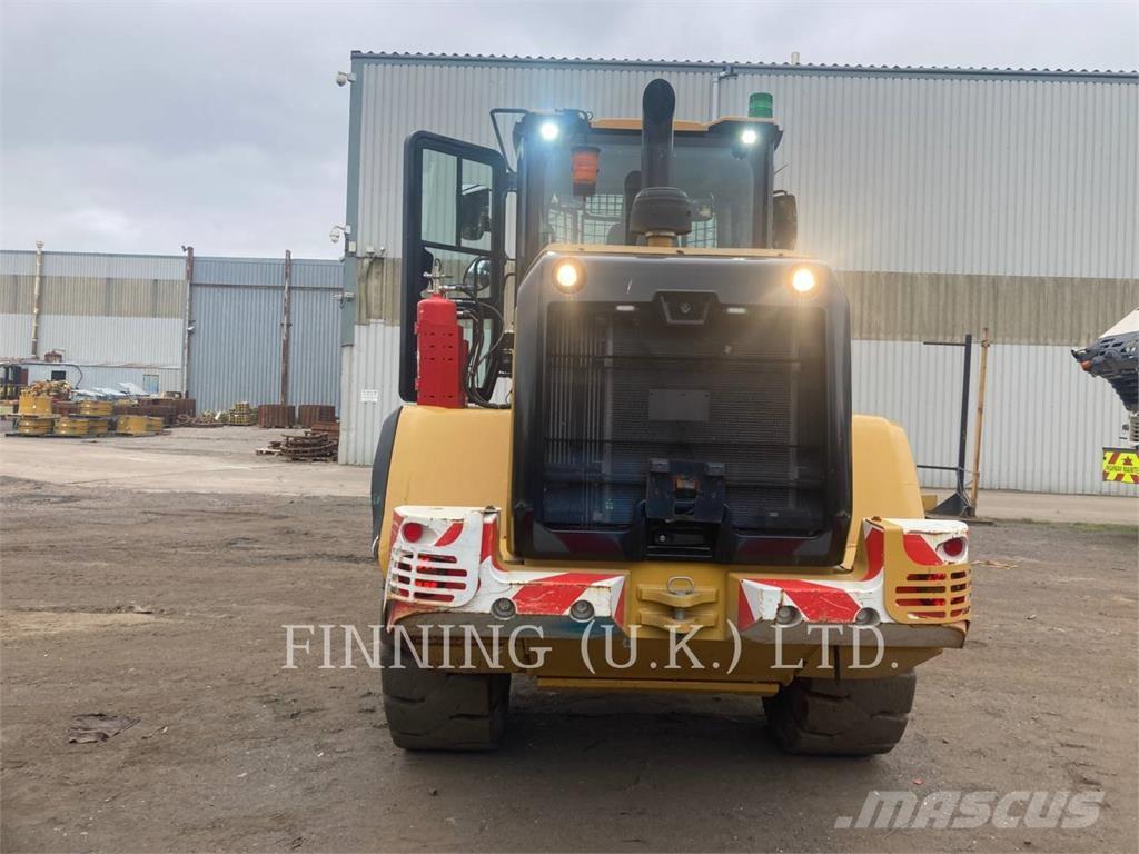 CAT 930M Carregadeiras de rodas