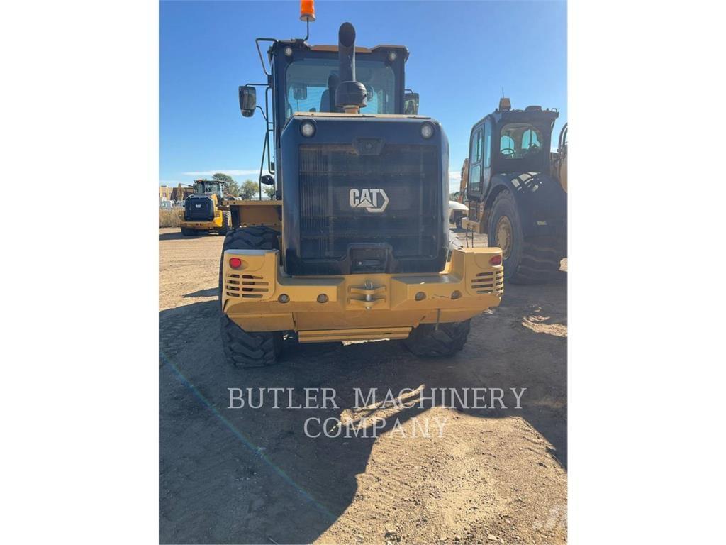 CAT 930M Carregadeiras de rodas