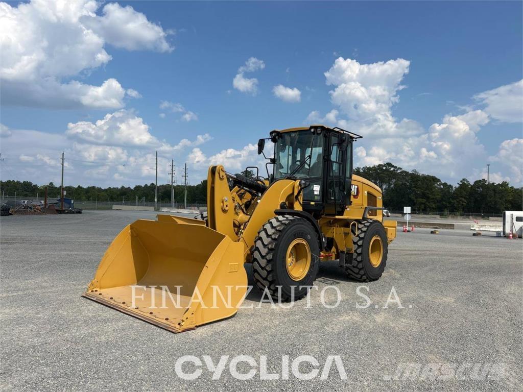 CAT 930M Carregadeiras de rodas