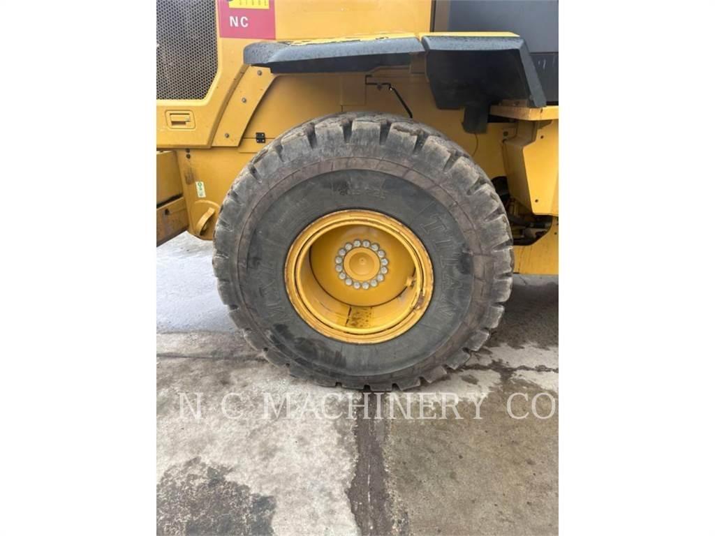 CAT 930M Carregadeiras de rodas