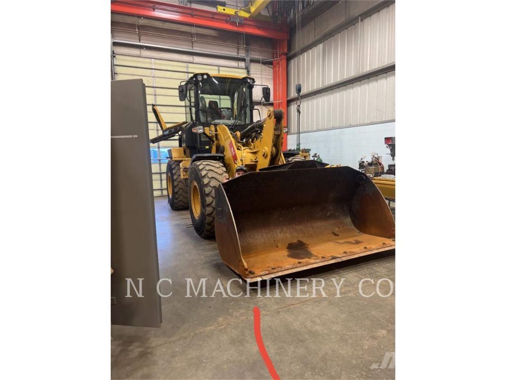 CAT 930M Carregadeiras de rodas