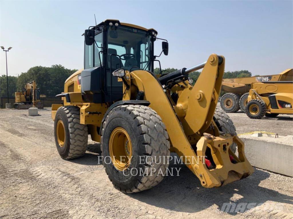 CAT 930M Carregadeiras de rodas