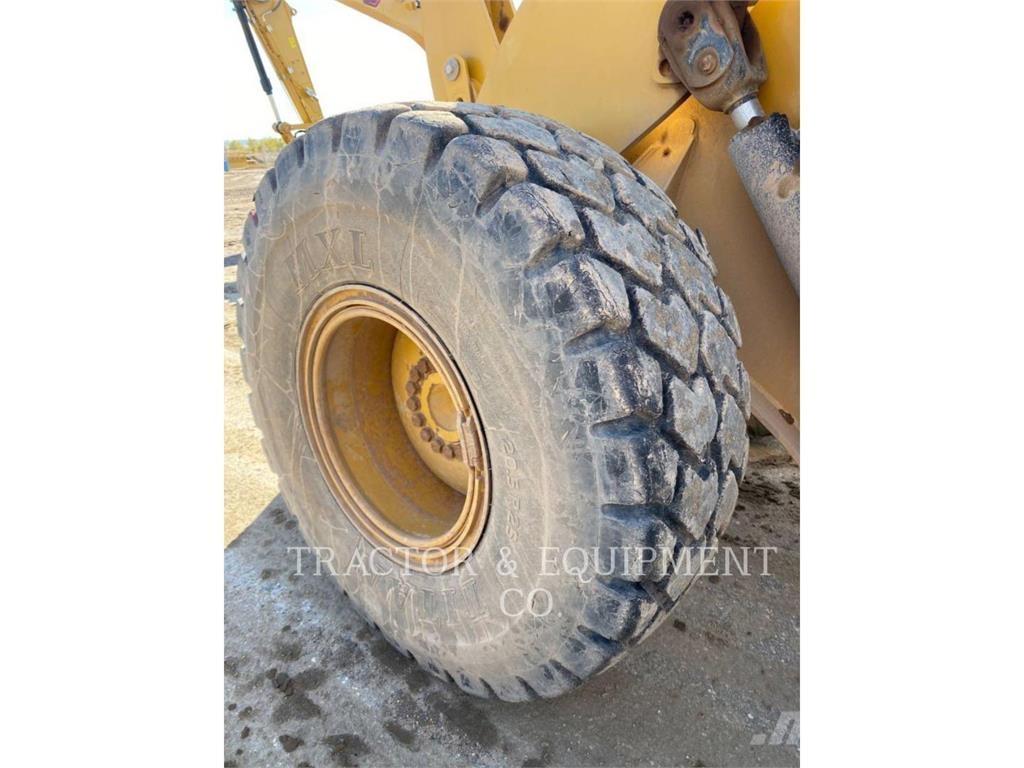 CAT 930M Carregadeiras de rodas