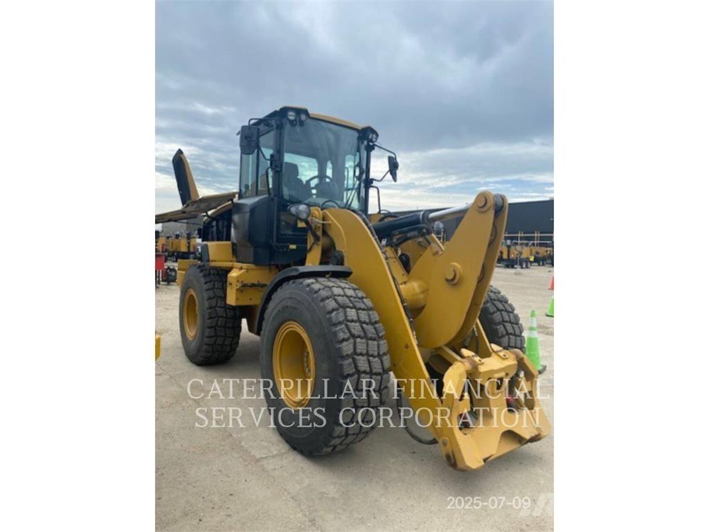 CAT 930M Carregadeiras de rodas