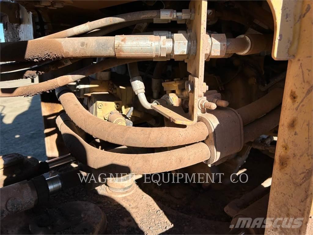 CAT 930M FC Carregadeiras de rodas