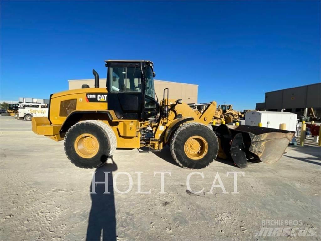 CAT 938M Carregadeiras de rodas