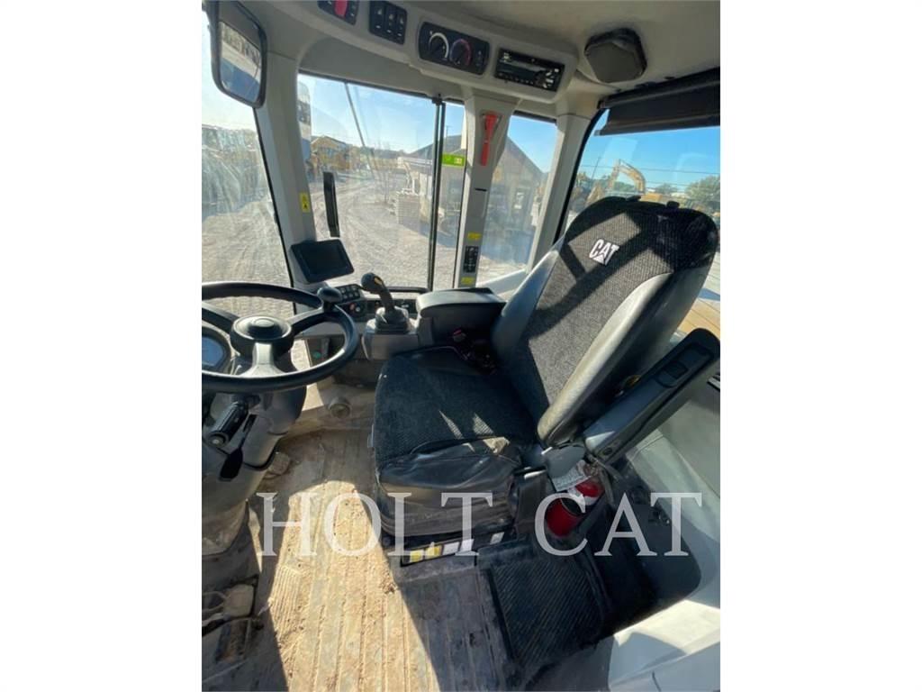 CAT 938M Carregadeiras de rodas