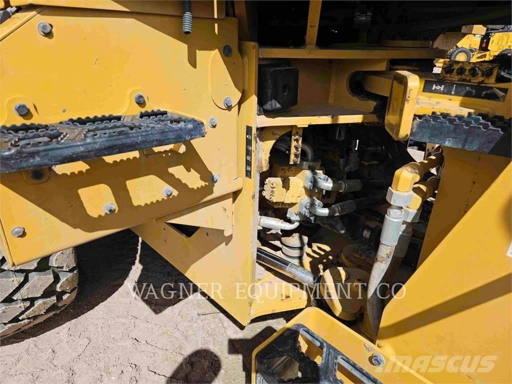 CAT 938M Carregadeiras de rodas