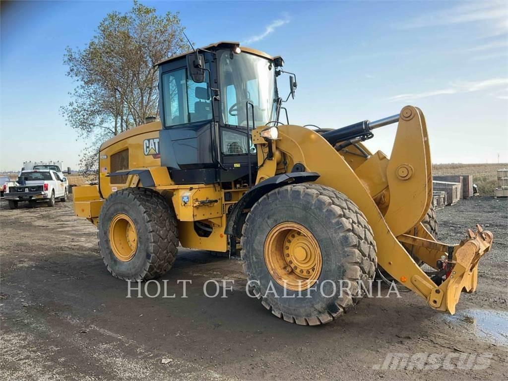 CAT 938M Carregadeiras de rodas
