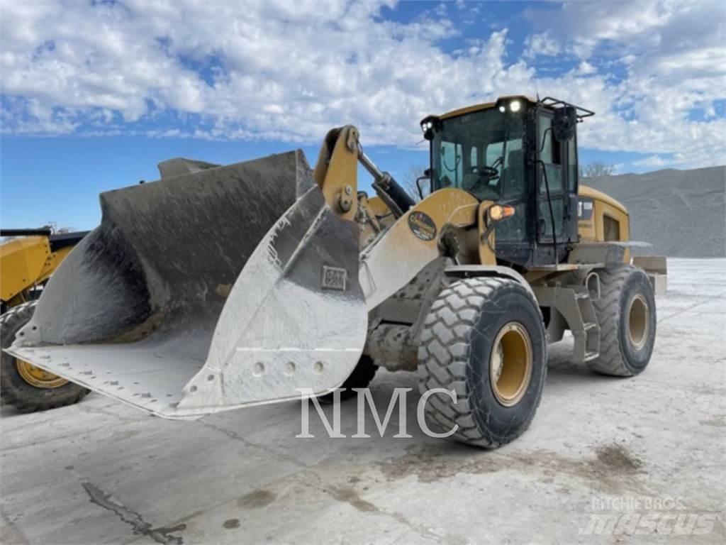 CAT 938M Carregadeiras de rodas