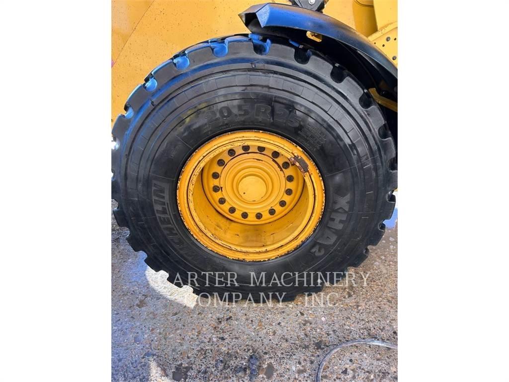 CAT 938M Carregadeiras de rodas