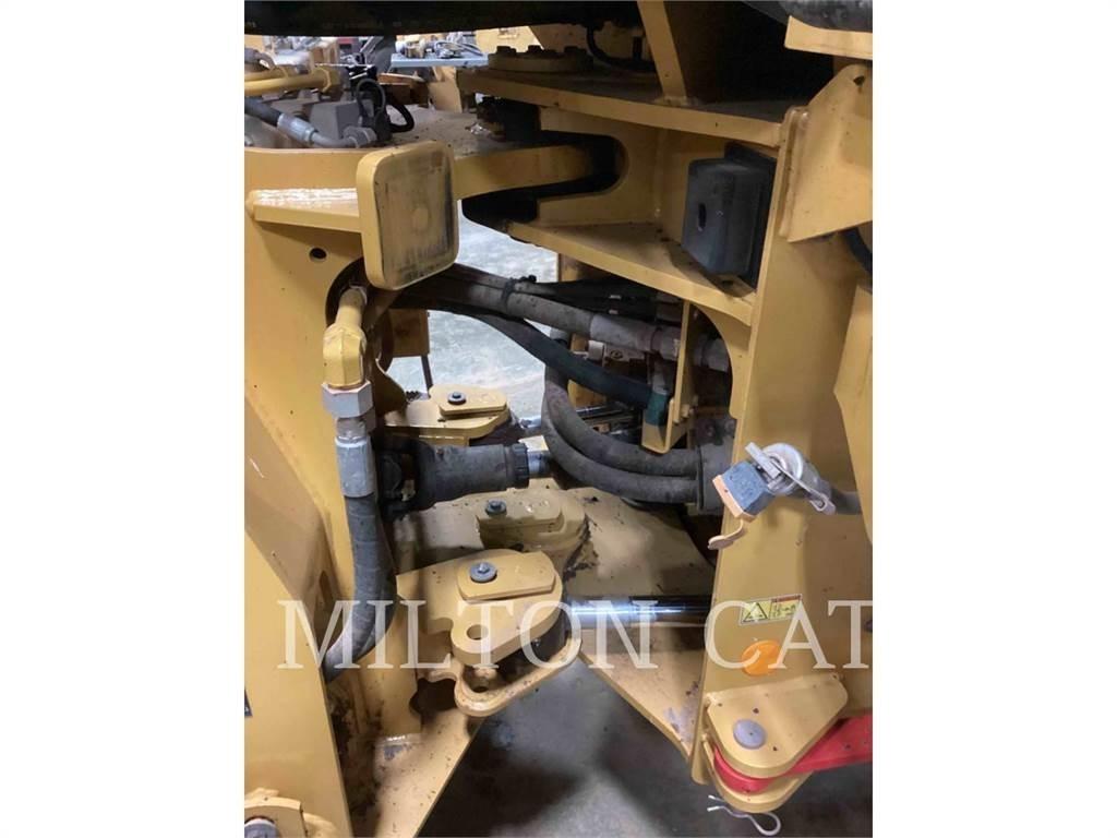 CAT 938M Carregadeiras de rodas