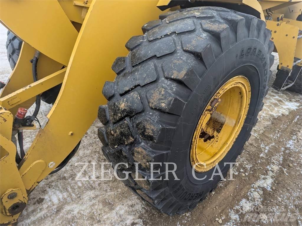 CAT 938M Carregadeiras de rodas