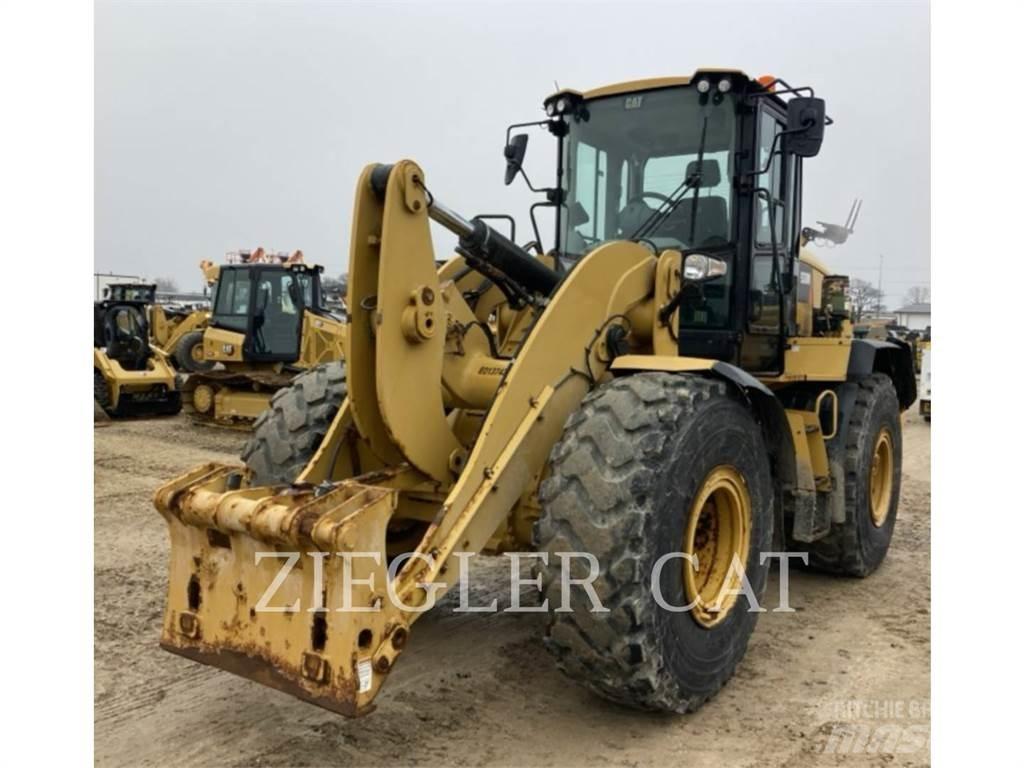 CAT 938M Carregadeiras de rodas