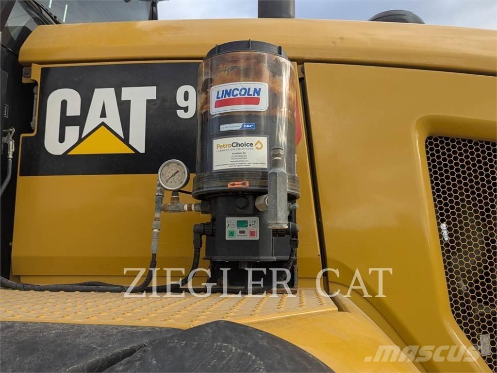 CAT 938M Carregadeiras de rodas