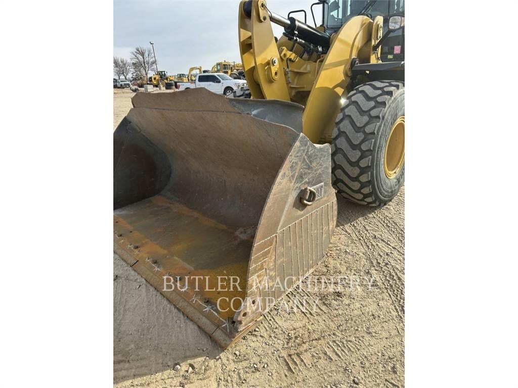 CAT 938M Carregadeiras de rodas