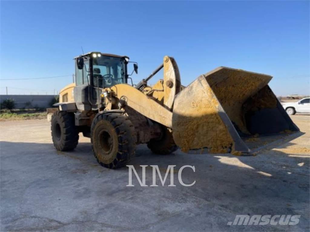 CAT 938M Carregadeiras de rodas