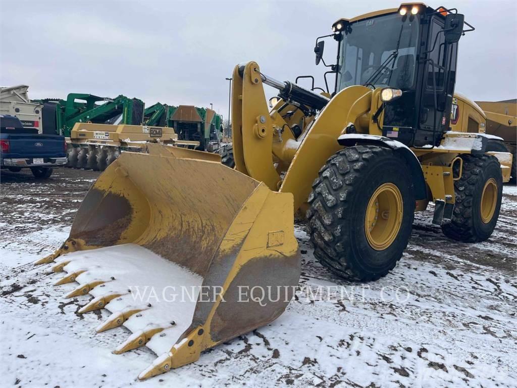CAT 938M Carregadeiras de rodas