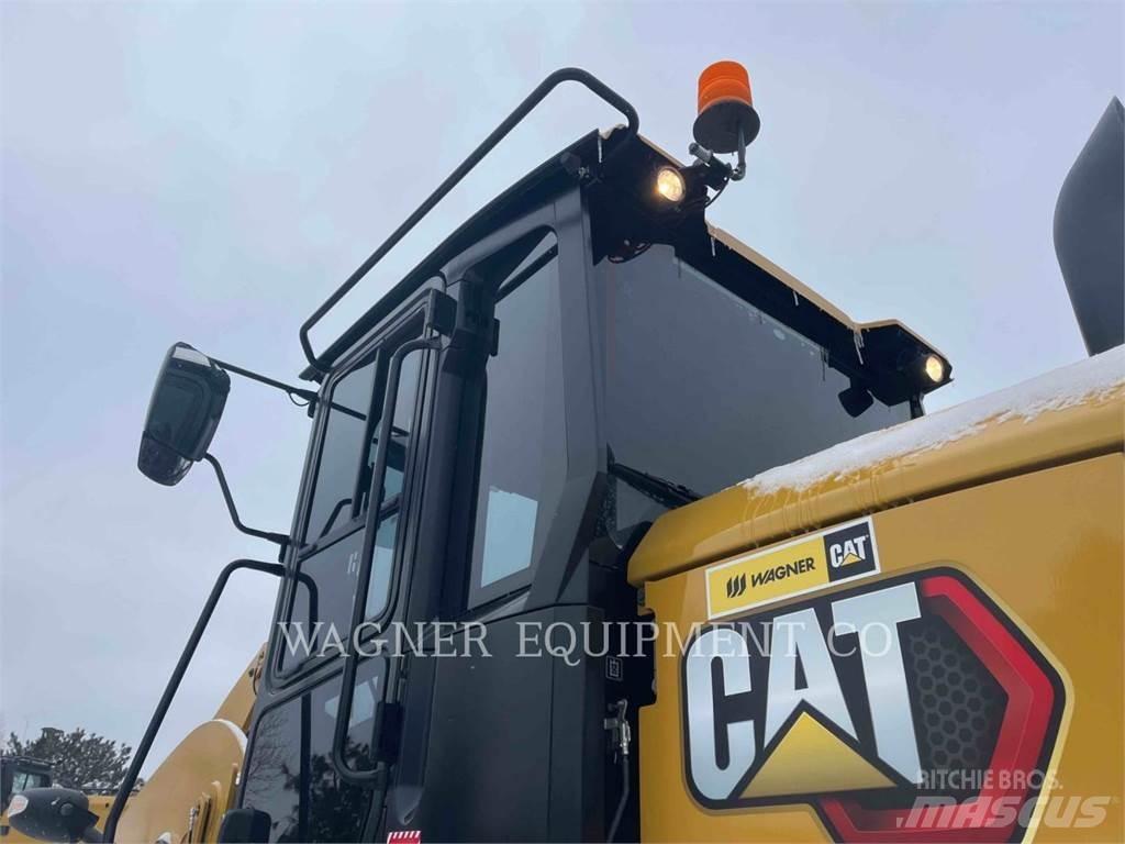 CAT 938M Carregadeiras de rodas