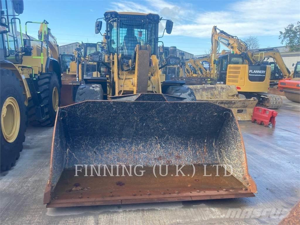 CAT 938M Carregadeiras de rodas