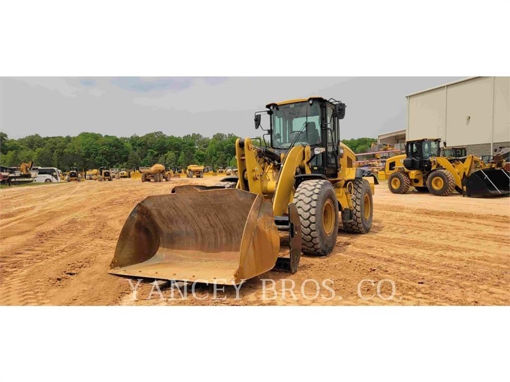 CAT 938M Carregadeiras de rodas