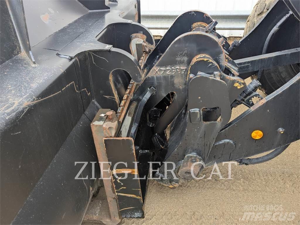 CAT 938M Carregadeiras de rodas