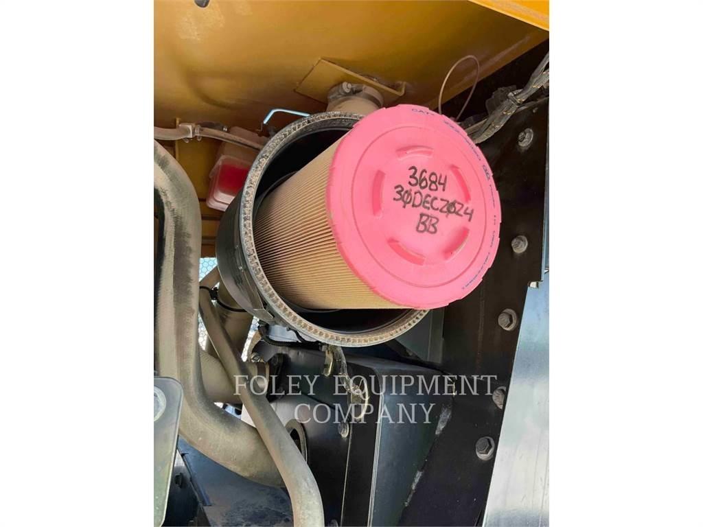 CAT 938M Carregadeiras de rodas