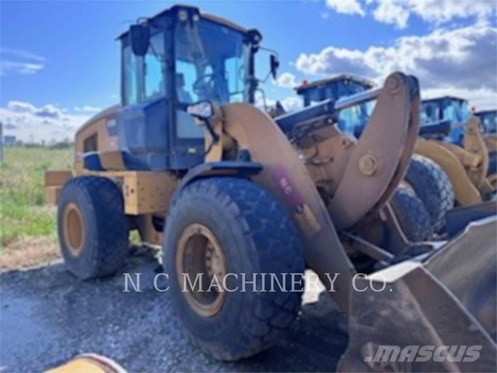 CAT 938M Carregadeiras de rodas