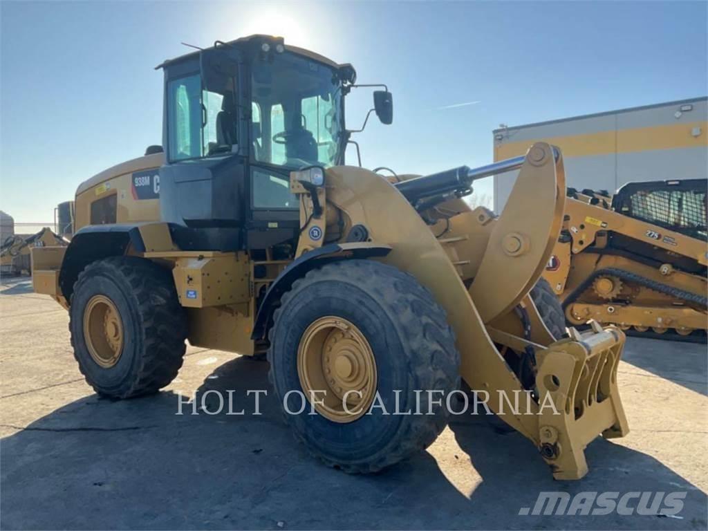 CAT 938M Carregadeiras de rodas