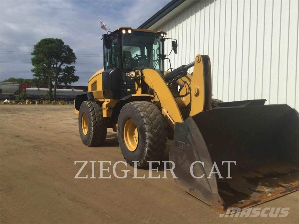 CAT 938M Carregadeiras de rodas