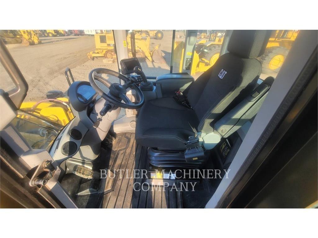 CAT 938M Carregadeiras de rodas