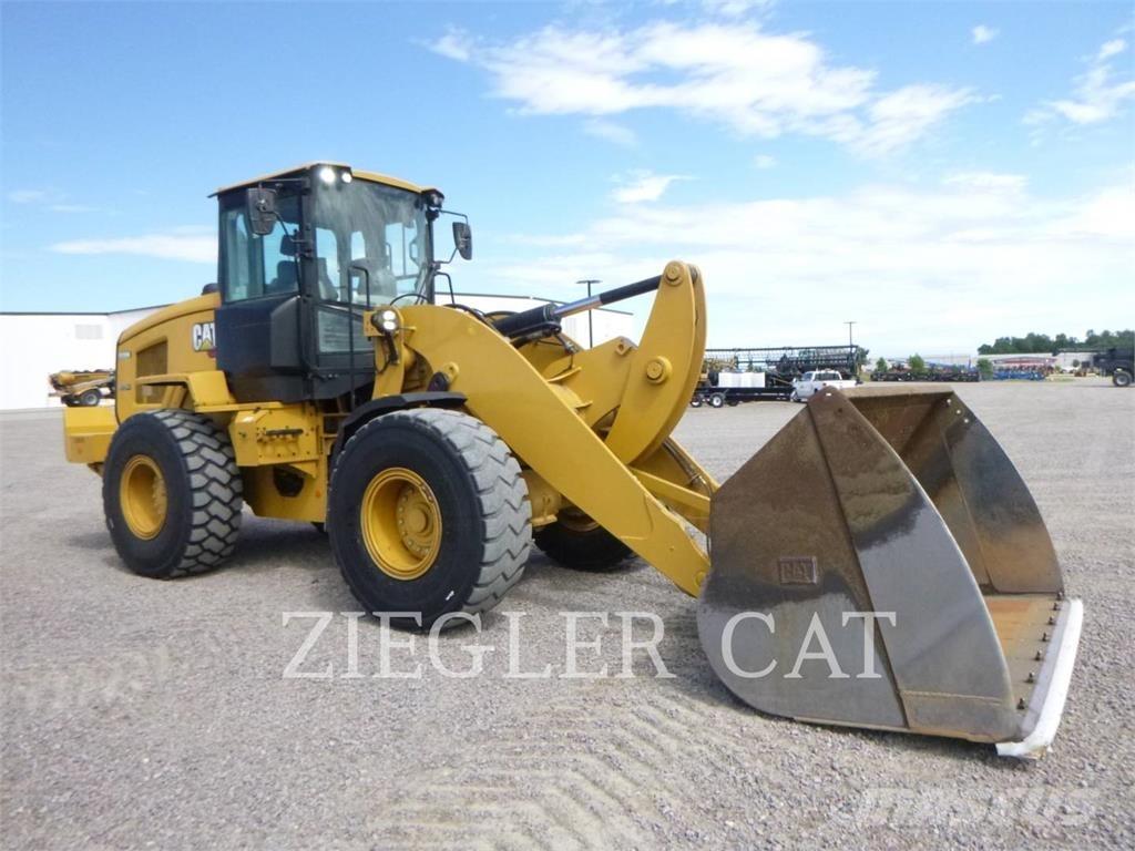 CAT 938M Carregadeiras de rodas