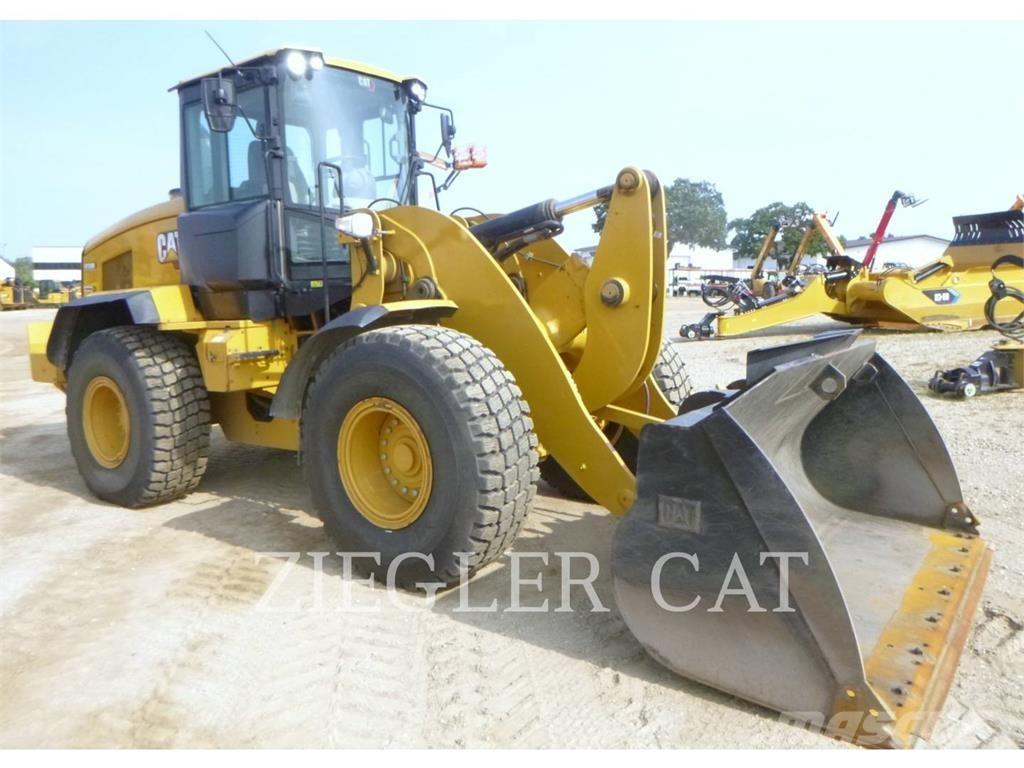 CAT 938M Carregadeiras de rodas