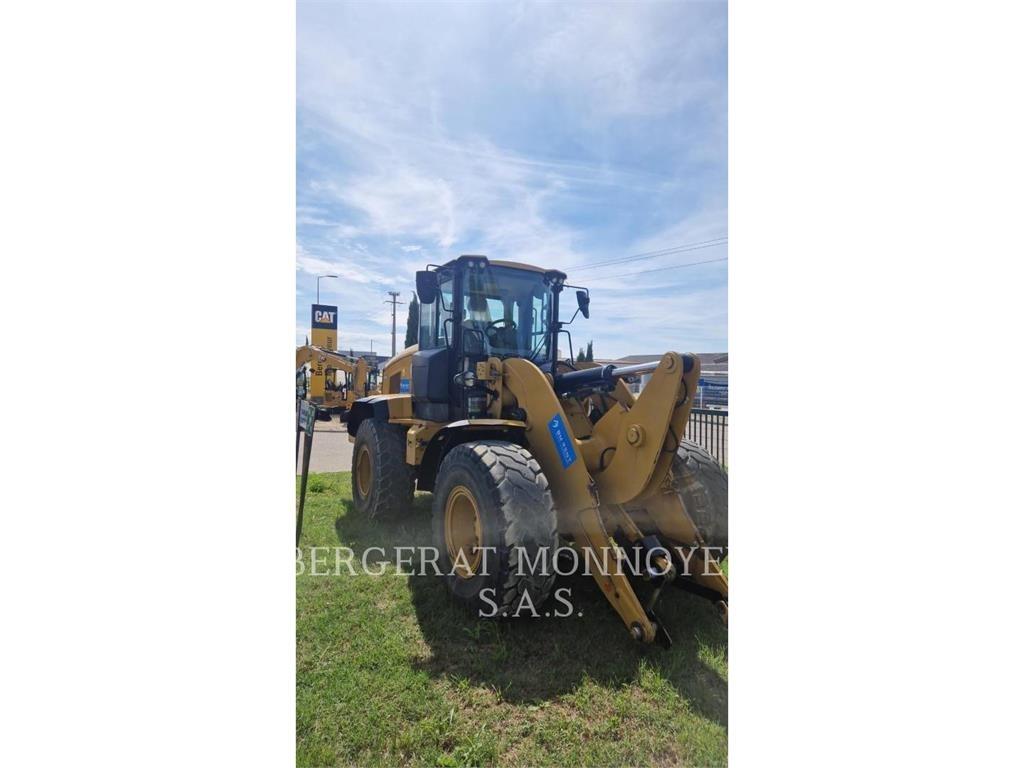 CAT 938M Carregadeiras de rodas