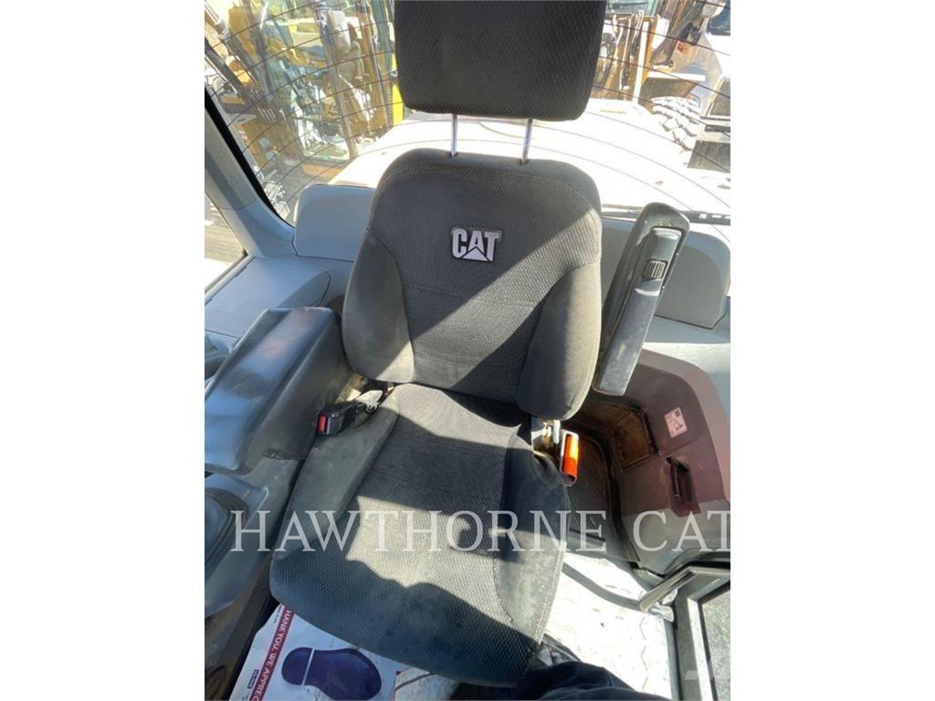 CAT 938M Carregadeiras de rodas